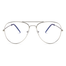 Óculos Verona anti luz azul com armação metálica leve e resistente. Lentes com proteção UV400, narigueiras ajustáveis e design aviador sofisticado. Ideal para proteção e estilo diário.