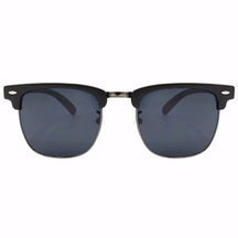 Óculos de Sol Masculino com armação vintage em acetato preto e metal. Lentes escuras com proteção UV400, estrutura leve e resistente para conforto e segurança durante o uso.